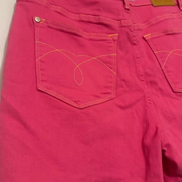 ♦️ Judy Blue Hight Waist Barbie Pink Denim Jean Shorts Size Large - Picture 3 of 7